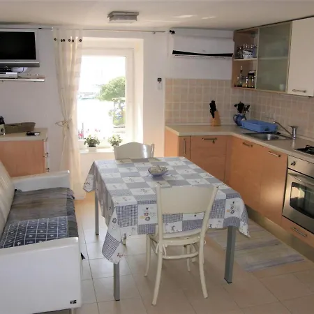 By The Sea Baska, Krk - 19190 Apartman